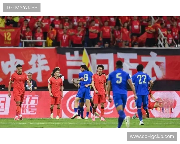 中泰足球预选赛精彩对决 泰国队迎战中国队最终比分揭晓